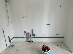 Photo de galerie - Création d’une nourrice sanitaire avec alimentation pur la cuisine et également d’une siphon d’une machine à laver 