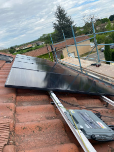 Photo de galerie - Installation de panneaux photovoltaïques 