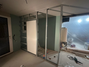 Photo de galerie - Cloison placo avec pause porte coulissante 
