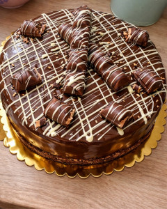 Photo de galerie - Gâteau glacé kinder Bueno 