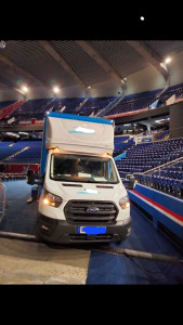 Photo de galerie - Transport pour un tournage dans le parc des Princes