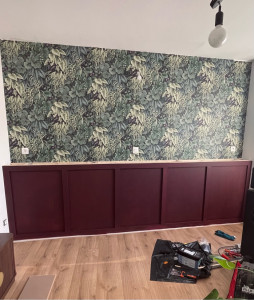 Photo de galerie - Création d’un sous-bassement en MDF