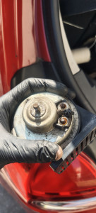 Photo de galerie - Diagnostic du klaxon qui ne fonctionnait pas.

Suite aux différents contrôles, le problème venait de la connectique qui était oxydée.

Problème résolu, le klaxon refonctionne.