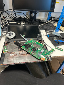 Photo de galerie - Dépannage informatique 