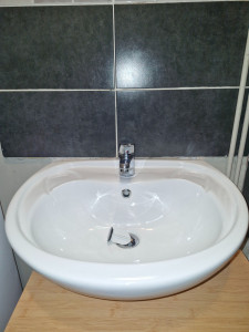 Photo de galerie - Nettoyage, decapage d une salle de bain