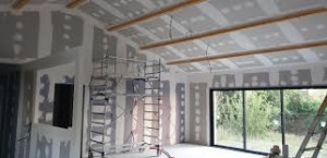 Photo de galerie - Pose placo, faux plafond, cloisons, pose peinture, pose toile de verre, pose papier peint, pose placo, pose enduit, pose sols pvc, pose parquet, ratissage, pose bandes,