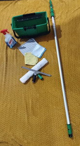 Photo de galerie - Kit nettoyage surfaces vitrées 