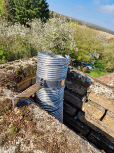 Photo de galerie - Pose d'un conduit de fumée 