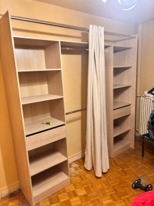 Photo de galerie - Armoire.     