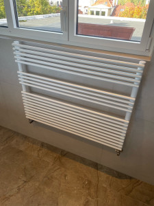 Photo de galerie - Pose sèche serviette à eau 