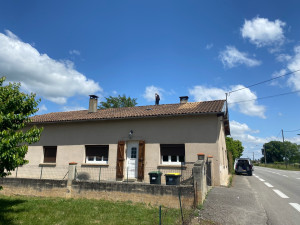 Photo de galerie - échantillon de notre produit nettoyant sur toiture 