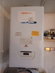 Photo de galerie - Entretien chaudière gaz – INOV ENERGIE Nettoyage, contrôle sécurité et réglage pour un fonctionnement sûr et économe. ? Montpellier & alentours ? Spécialiste entretien et dépannage chaudières.