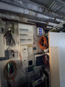 Photo de galerie - Pose et modification de tableau 