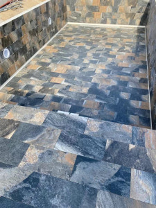 Photo de galerie -  carrellage piscine, résine d étanchéité, 
margelle...