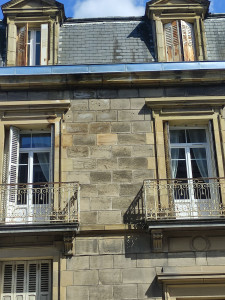 Photo de galerie - Chéneaux et entablement en zinc