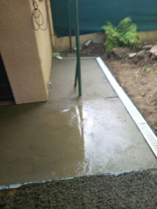 Photo de galerie - Dalle + caniveaux