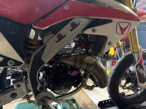 Photo de galerie - Changement vilebrequin+ montage kit 70cc avec réglage 