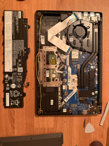 Photo de galerie - Remplacement batterie, pâte thermique 