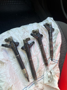 Photo de galerie - Remplacement de 4 injecteurs 