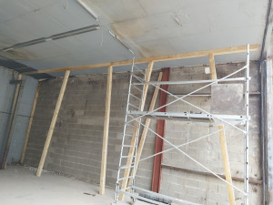 Photo de galerie - Ouverture d'un mur en agglo.