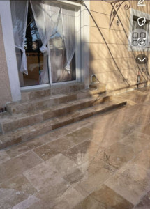 Photo de galerie - Terrasse avec escaliers travertin client satisfait 