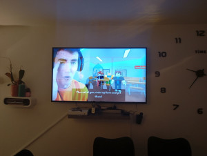 Photo de galerie - Bonjour poste support tv celle ci 55 pouces ...je ne fournis pas les supports a vous d en avoir un correspondant à la marque votre tv et poids .. cordialement 