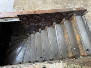 Photo de galerie - Réalisation escalier béton 