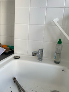 Photo de galerie - Installation de deux robinets cuisine et salle de bain.