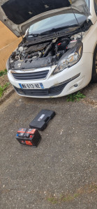 Photo de galerie - Changement d'une batterie client très sereux et content de ma prestation 