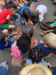 Photo de galerie - Garde d’enfants activité manuelle, cuisine, balade , jeux 