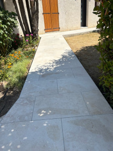 Photo de galerie - Réalisation d’une terrasses de 35 m2 imitation pierre 