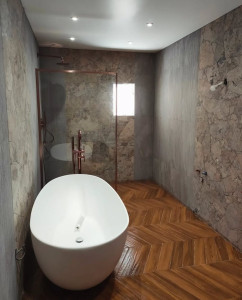 Photo de galerie - Pose de pierre, carrelage, montage des meubles et pose de parquet