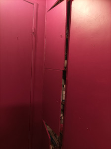 Photo de galerie - Peinture salle de bain chez un particulier 