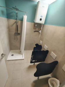 Photo de galerie - Installation sanitaire ( école )