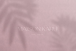 Photo de galerie - Identité visuelle, site e-commerce et autres supports de communication pour Maison Karu, boutique en ligne de sacs et accessoires de créateur