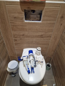 Photo de galerie - Remplacement et nettoyage des flotteursa
 de chasse d’eau, remplacement des
 robinets.       
