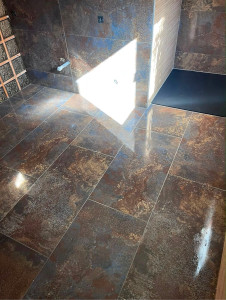 Photo de galerie - Poseur de carrelage professionnel
