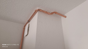 Photo de galerie - Réseau gaz cuivre 22 en apparent suite recherche de fuite en dalle 