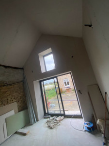 Photo de galerie - Pose de plaques de plâtre de joue de fenêtre 