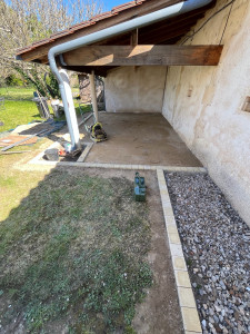 Photo de galerie - Utilisation d’une plaque vibrante pour tout compacter