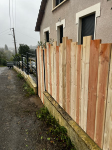 Photo de galerie - Bardage extérieur en bois a brûlé et vitrification 