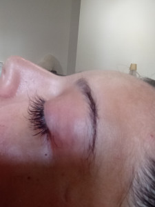 Photo de galerie - ?️ Prothésiste Ciliaire certifiée beauté partner 78 propose découverte estivale a Amfreville la mi-voie a prix doux :
? extension cil a cil velvet effet oeil de biche 
            ?35 euros prévoir 1h30 pour la pose.