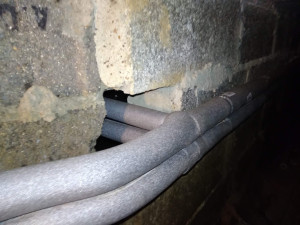 Photo de galerie - Réissolation de tuyau de tuyau de chauffage dans un vide sanitaire 