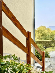 Photo de galerie - Montée d’escalier bois