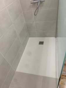 Photo de galerie - Pose bac à douche 