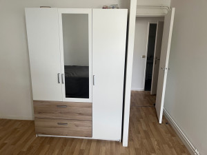 Photo de galerie - Armoire But