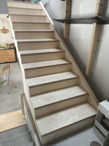 Photo de galerie - Conception, fabrication et pose d'un escalier sur mesure 