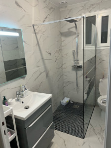 Photo de galerie - Rénovation complète d’une salle de bain