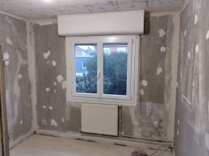 Photo de galerie - Rebouchage de trous.