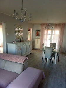 Photo de galerie - Réalisation pose de parquet.
installation de cuisine.
ou tou tip de travaux 